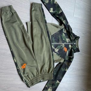 Nike toddler tracksuit, size 4T